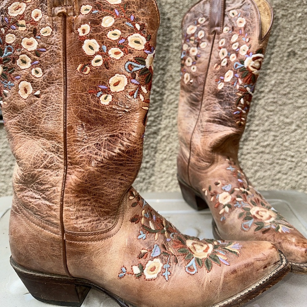 Cowboy boots